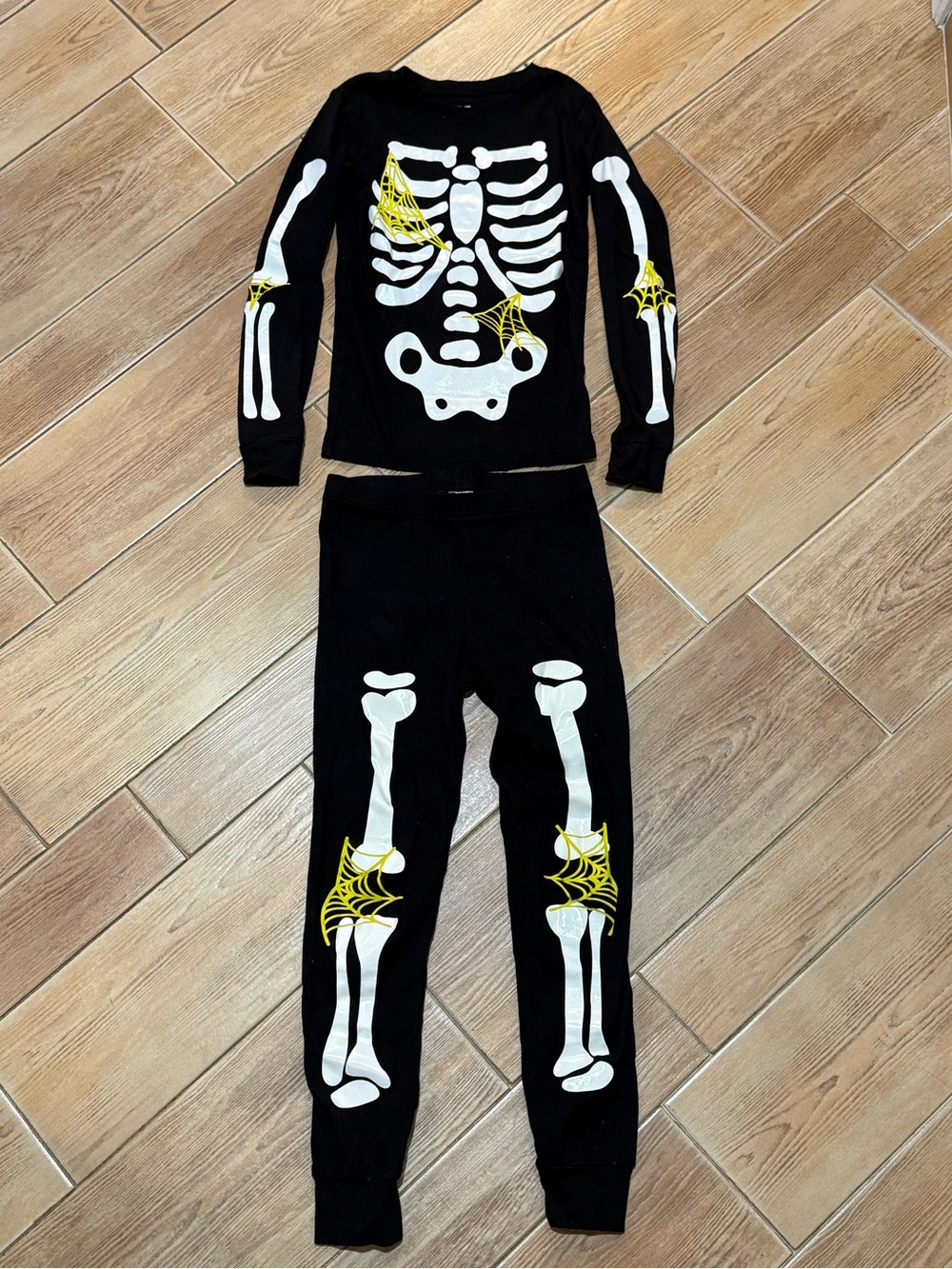 PJ Place Black Skeleton Pajama Set- Glow in the Dark
